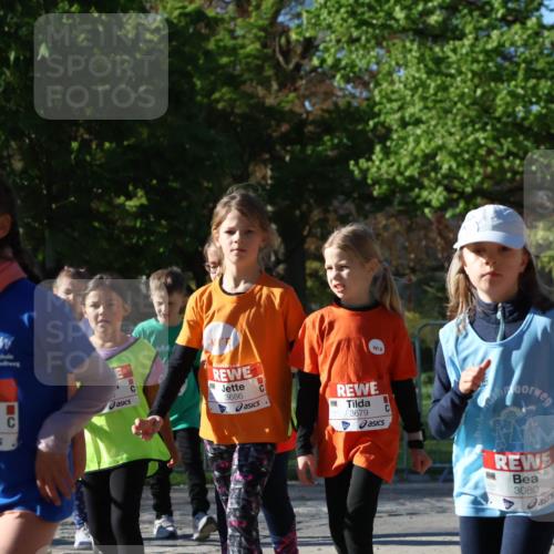 25.04.2025 - Das Zehntel Zöllner http://msf.ph/oto/7679996 26.04.2025 07:50:44 Laufen 13, 1, 3686, 3679, 3080 meine-sportfotos.de