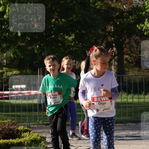 25.04.2025 - Das Zehntel Zöllner http://msf.ph/oto/7680051 26.04.2025 07:50:47 Laufen 1312, 2114 meine-sportfotos.de