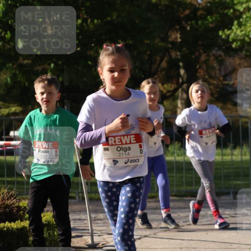 25.04.2025 - Das Zehntel Zöllner http://msf.ph/oto/7680070 26.04.2025 07:50:47 Laufen 1312, 2114 meine-sportfotos.de