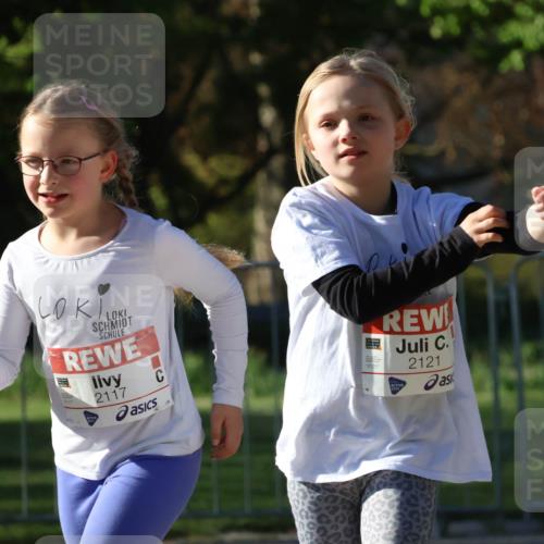 25.04.2025 - Das Zehntel Zöllner http://msf.ph/oto/7680109 26.04.2025 07:50:50 Laufen 2117, 2121, 2121 meine-sportfotos.de