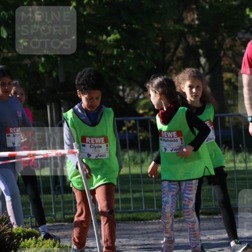 25.04.2025 - Das Zehntel Zöllner http://msf.ph/oto/7680177 26.04.2025 07:50:54 Laufen 1505, 1507 meine-sportfotos.de