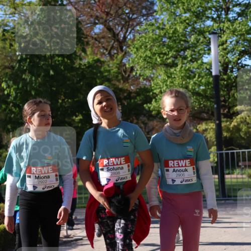 25.04.2025 - Das Zehntel Zöllner http://msf.ph/oto/7680331 26.04.2025 07:51:06 Laufen 2922, 2898, 2906 meine-sportfotos.de