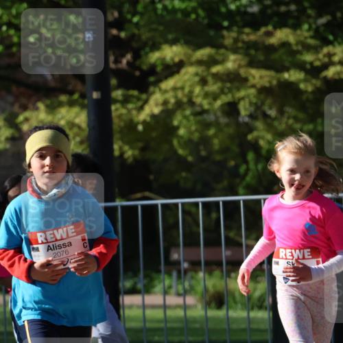 25.04.2025 - Das Zehntel Zöllner http://msf.ph/oto/7680555 26.04.2025 07:51:26 Laufen 2076 meine-sportfotos.de