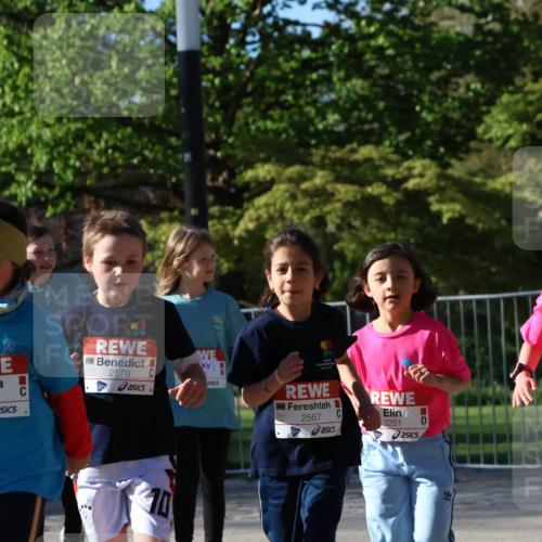 25.04.2025 - Das Zehntel Zöllner http://msf.ph/oto/7680612 26.04.2025 07:51:28 Laufen 2076, 2579, 10, 2567, 3251, 246 meine-sportfotos.de