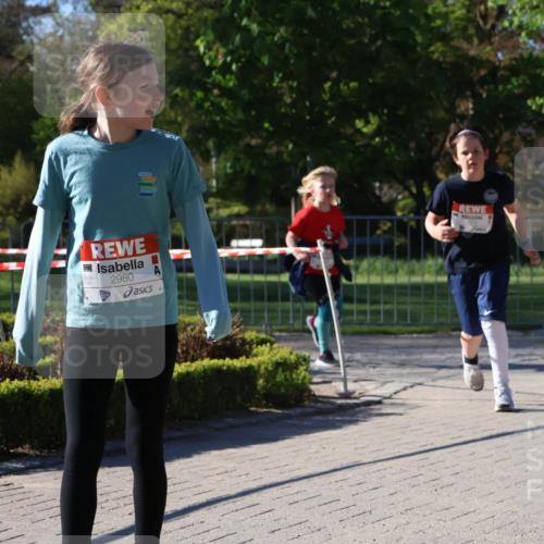 25.04.2025 - Das Zehntel Zöllner http://msf.ph/oto/7680724 26.04.2025 07:51:33 Laufen 2980 meine-sportfotos.de