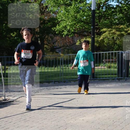 25.04.2025 - Das Zehntel Zöllner http://msf.ph/oto/7680730 26.04.2025 07:51:34 Laufen 2274 meine-sportfotos.de