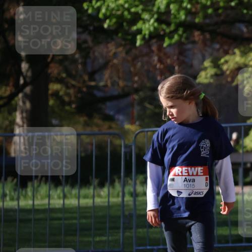 25.04.2025 - Das Zehntel Zöllner http://msf.ph/oto/7680822 26.04.2025 07:51:40 Laufen 1015 meine-sportfotos.de