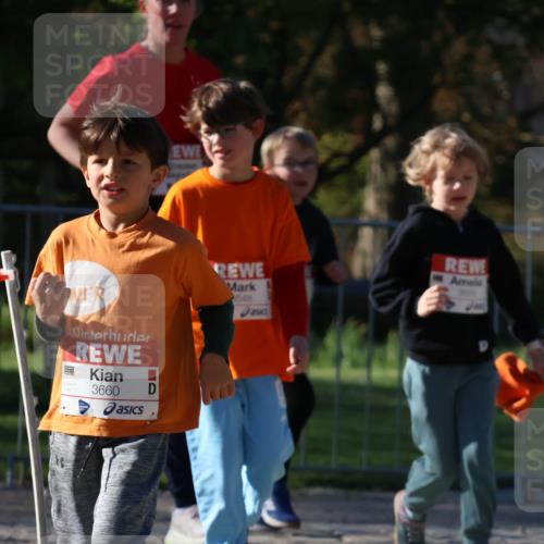 25.04.2025 - Das Zehntel Zöllner http://msf.ph/oto/7680992 26.04.2025 07:52:09 Laufen 3660, 648 meine-sportfotos.de