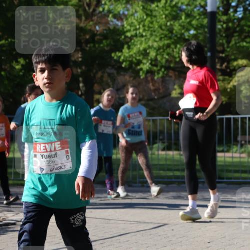 25.04.2025 - Das Zehntel Zöllner http://msf.ph/oto/7681109 26.04.2025 07:52:16 Laufen 1586 meine-sportfotos.de