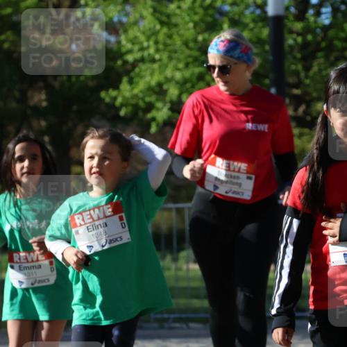 25.04.2025 - Das Zehntel Zöllner http://msf.ph/oto/7681326 26.04.2025 07:52:29 Laufen 1311, 1348, 10 meine-sportfotos.de