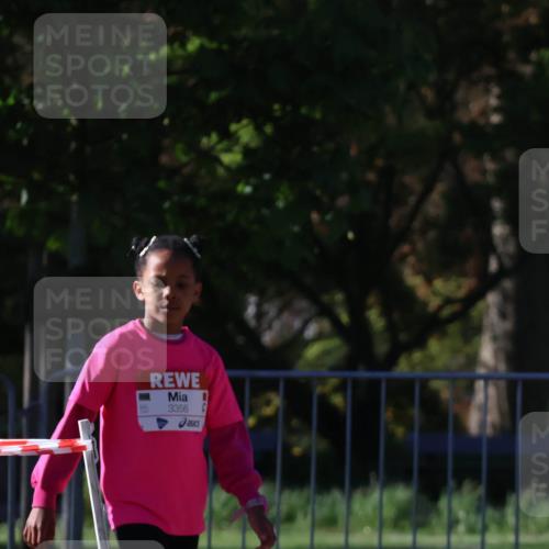 25.04.2025 - Das Zehntel Zöllner http://msf.ph/oto/7681395 26.04.2025 07:52:34 Laufen 3356 meine-sportfotos.de