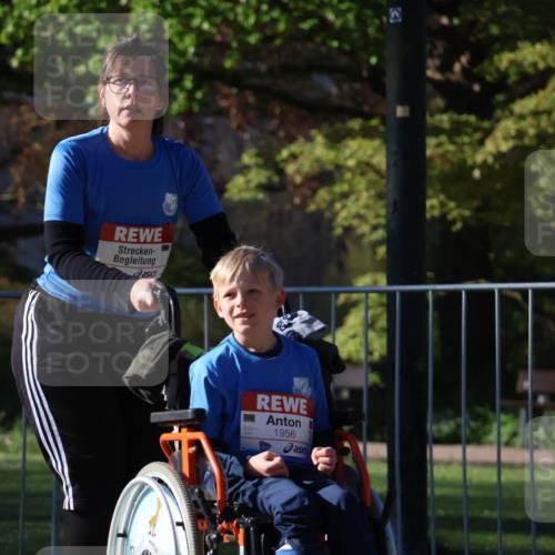 25.04.2025 - Das Zehntel Zöllner http://msf.ph/oto/7681508 26.04.2025 07:52:48 Laufen 1956 meine-sportfotos.de