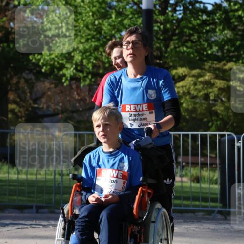 25.04.2025 - Das Zehntel Zöllner http://msf.ph/oto/7681564 26.04.2025 07:52:51 Laufen 3375, 956 meine-sportfotos.de