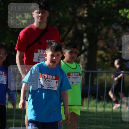 25.04.2025 - Das Zehntel Zöllner http://msf.ph/oto/7681791 26.04.2025 07:53:22 Laufen 2049, 2058 meine-sportfotos.de