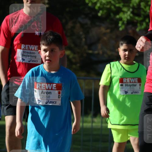 25.04.2025 - Das Zehntel Zöllner http://msf.ph/oto/7681828 26.04.2025 07:53:23 Laufen 2049, 2058, 1510 meine-sportfotos.de