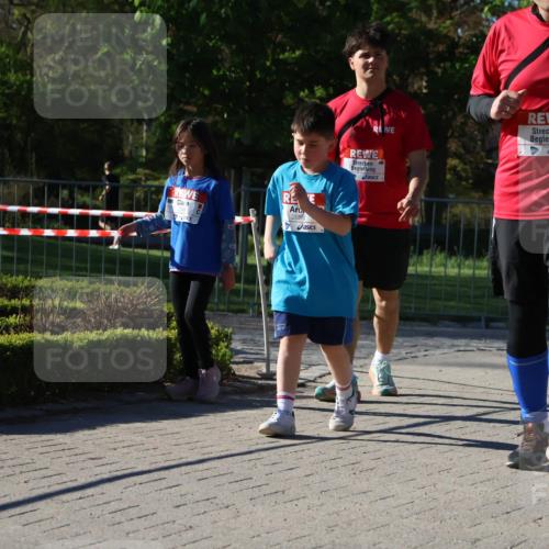 25.04.2025 - Das Zehntel Zöllner http://msf.ph/oto/7681845 26.04.2025 07:53:25 Laufen 2058 meine-sportfotos.de