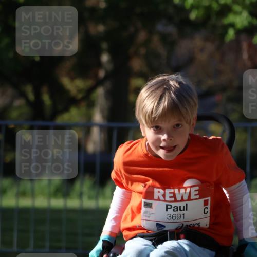 25.04.2025 - Das Zehntel Zöllner http://msf.ph/oto/7682103 26.04.2025 07:55:08 Laufen 3691, 3691 meine-sportfotos.de