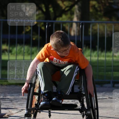 25.04.2025 - Das Zehntel Zöllner http://msf.ph/oto/7682267 26.04.2025 07:55:37 Laufen 3749 meine-sportfotos.de