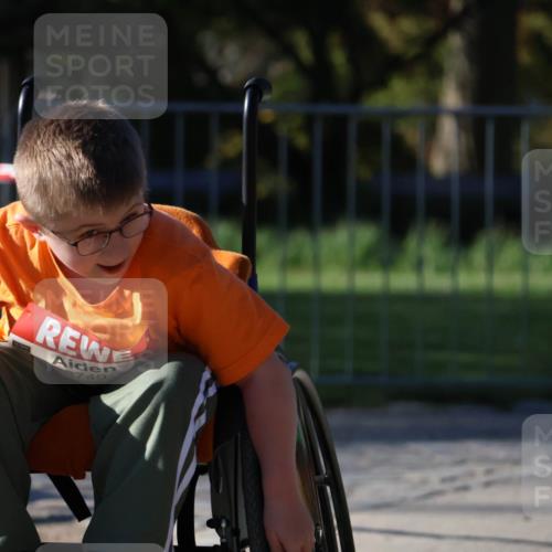 25.04.2025 - Das Zehntel Zöllner http://msf.ph/oto/7682292 26.04.2025 07:55:39 Laufen 749 meine-sportfotos.de