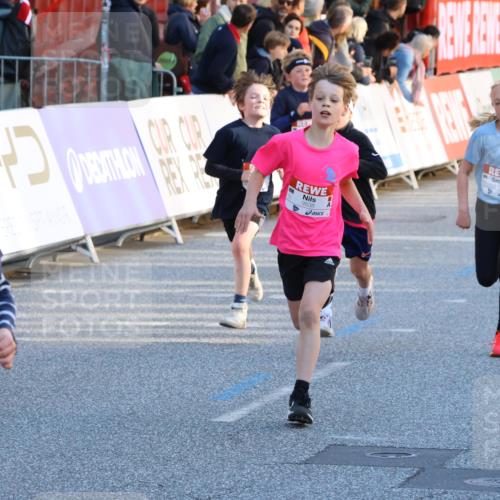 25.04.2025 - Das Zehntel Strokosch-Dieckow http://msf.ph/oto/7683578 26.04.2025 08:52:13 Ziel 1112, 1113, 1171, 1621, 1788, 2348, 2481, 2505, 2644, 2700, 2779, 2975, 3066, 3486, 3538, 3720, 3856, 3873 meine-sportfotos.de