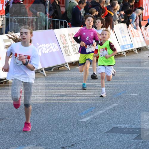 25.04.2025 - Das Zehntel Strokosch-Dieckow http://msf.ph/oto/7684353 26.04.2025 08:52:00 Ziel 1177, 1488, 1546, 1757, 1943, 2010, 2213, 2309, 2348, 2505, 2621, 2644, 2684, 2700, 2779, 2848, 2853, 2907, 2914, 2919, 2960, 2975, 3049, 3066, 3097, 3099, 3188, 3415, 3877 meine-sportfotos.de