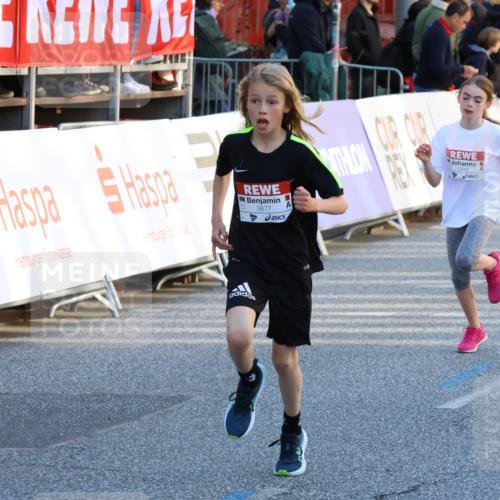 25.04.2025 - Das Zehntel Strokosch-Dieckow http://msf.ph/oto/7684457 26.04.2025 08:52:00 Ziel 1177, 1488, 1546, 1757, 1943, 2010, 2213, 2309, 2348, 2505, 2621, 2644, 2684, 2700, 2779, 2848, 2853, 2907, 2914, 2919, 2960, 2975, 3049, 3066, 3097, 3099, 3188, 3415, 3877 meine-sportfotos.de