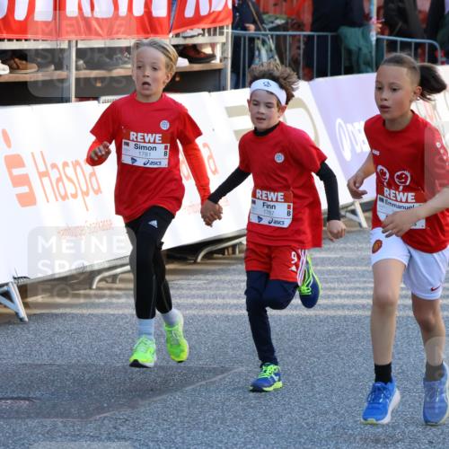 25.04.2025 - Das Zehntel Strokosch-Dieckow http://msf.ph/oto/7686096 26.04.2025 08:51:46 Ziel 1080, 1087, 1781, 1787, 1922, 2356, 2667, 2672, 2718, 2795, 2827, 2832, 2914, 2919, 3040, 3097, 3415, 3710, 3808 meine-sportfotos.de