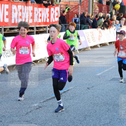 25.04.2025 - Das Zehntel Strokosch-Dieckow http://msf.ph/oto/7686791 26.04.2025 08:53:10 Ziel 1108, 1229, 1541, 1568, 2170, 2191, 2194, 2212, 2471, 2500, 2628, 3038, 3095, 3102, 3104, 3110, 3178, 3409, 3462, 3499, 3592, 3599, 3603, 3611, 3617, 3811, 3921, 3941 meine-sportfotos.de