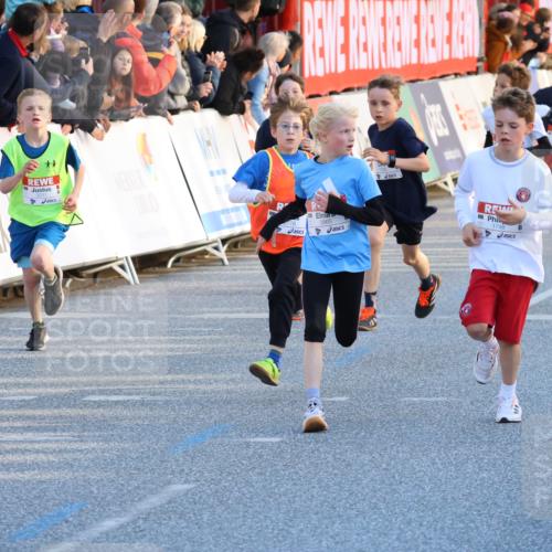 25.04.2025 - Das Zehntel Strokosch-Dieckow http://msf.ph/oto/7687011 26.04.2025 08:51:36 Ziel 1080, 1087, 1114, 1484, 1748, 2356, 2392, 2474, 2709, 2718, 2734, 2778, 2795, 2827, 2832, 3040, 3231, 3782, 3865 meine-sportfotos.de