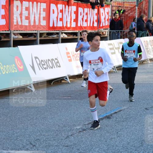25.04.2025 - Das Zehntel Strokosch-Dieckow http://msf.ph/oto/7688187 26.04.2025 08:52:57 Ziel 1108, 1127, 1752, 1761, 2187, 2275, 2464, 2500, 3063, 3085, 3088, 3102, 3178, 3225, 3467, 3499, 3884, 3944 meine-sportfotos.de