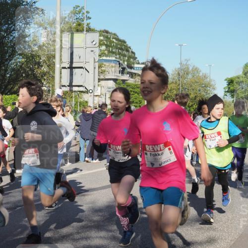 25.04.2025 - Das Zehntel KatJ http://msf.ph/oto/7688229 26.04.2025 08:35:16 Laufen 1080, 1087, 3415, 3506 meine-sportfotos.de