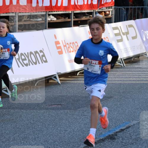 25.04.2025 - Das Zehntel Strokosch-Dieckow http://msf.ph/oto/7688510 26.04.2025 08:52:52 Ziel 1122, 1127, 1418, 1752, 1761, 1979, 2029, 2187, 2275, 2364, 2464, 2804, 3063, 3085, 3088, 3171, 3225, 3467, 3822, 3884, 3944 meine-sportfotos.de