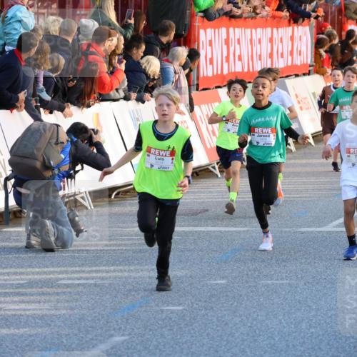 25.04.2025 - Das Zehntel Strokosch-Dieckow http://msf.ph/oto/7689068 26.04.2025 08:51:13 Ziel 1473, 1476, 2156, 2166, 2800, 2852, 2855, 2903, 2920, 2935, 3210, 3214, 3445, 3520, 3812, 3872 meine-sportfotos.de