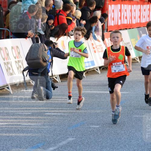 25.04.2025 - Das Zehntel Strokosch-Dieckow http://msf.ph/oto/7689152 26.04.2025 08:51:09 Ziel 1458, 1473, 1476, 1884, 2098, 2103, 2156, 2166, 2492, 2800, 2852, 2855, 2903, 2920, 3210, 3214, 3445, 3520, 3812, 3849, 3872 meine-sportfotos.de