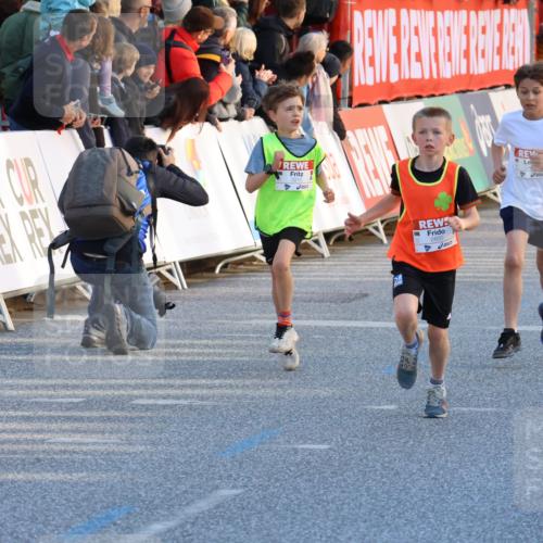 25.04.2025 - Das Zehntel Strokosch-Dieckow http://msf.ph/oto/7689178 26.04.2025 08:51:08 Ziel 1458, 1473, 1476, 1884, 2098, 2103, 2166, 2492, 2800, 2849, 2852, 2855, 2903, 2920, 3210, 3214, 3445, 3520, 3812, 3849, 3872 meine-sportfotos.de