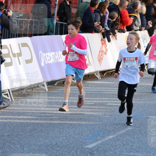 25.04.2025 - Das Zehntel Strokosch-Dieckow http://msf.ph/oto/7690763 26.04.2025 08:50:48 Ziel 1283, 2208, 2349, 2655, 2728, 2874, 3233, 3455, 3485, 3527 meine-sportfotos.de