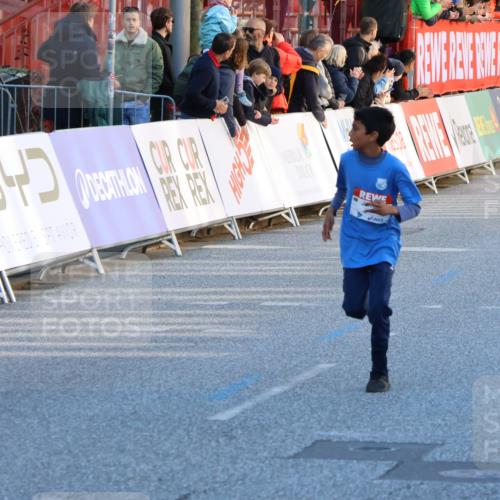 25.04.2025 - Das Zehntel Strokosch-Dieckow http://msf.ph/oto/7691675 26.04.2025 08:50:25 Ziel 1131, 1750, 2014, 2637, 2739 meine-sportfotos.de