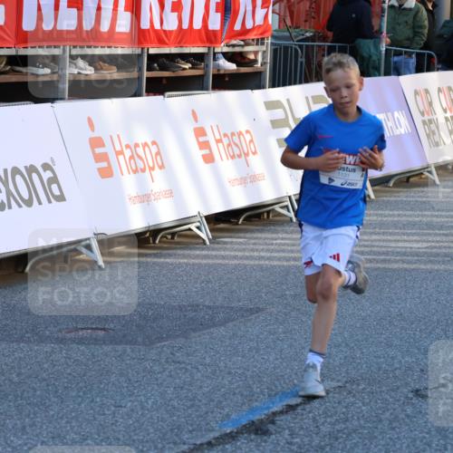 25.04.2025 - Das Zehntel Strokosch-Dieckow http://msf.ph/oto/7691796 26.04.2025 08:50:19 Ziel 1107, 1131, 2014, 3539, 3540 meine-sportfotos.de