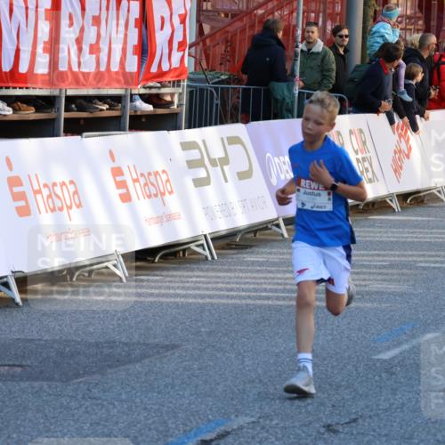 25.04.2025 - Das Zehntel Strokosch-Dieckow http://msf.ph/oto/7691841 26.04.2025 08:50:19 Ziel 1107, 1131, 2014, 3539, 3540 meine-sportfotos.de