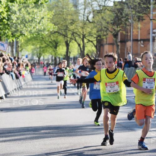 25.04.2025 - Das Zehntel MichiJ http://msf.ph/oto/7692329 26.04.2025 08:46:54 Laufen 3613, 3606 meine-sportfotos.de