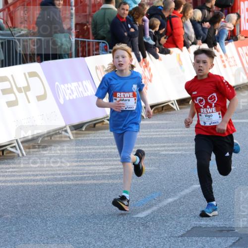 25.04.2025 - Das Zehntel Strokosch-Dieckow http://msf.ph/oto/7692907 26.04.2025 08:49:50 Ziel 1537, 1945, 2018, 2021, 2377, 2513, 2696, 3488 meine-sportfotos.de