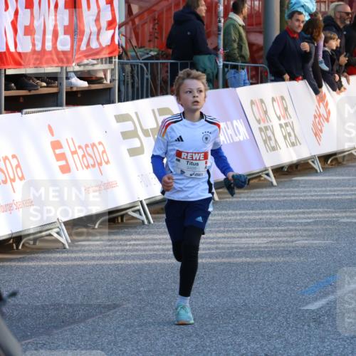 25.04.2025 - Das Zehntel Strokosch-Dieckow http://msf.ph/oto/7693113 26.04.2025 08:49:46 Ziel 1945, 2018, 2021, 2377, 2513, 2696, 3488, 3613 meine-sportfotos.de