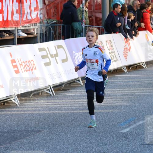 25.04.2025 - Das Zehntel Strokosch-Dieckow http://msf.ph/oto/7693161 26.04.2025 08:49:46 Ziel 1945, 2018, 2021, 2377, 2513, 2696, 3488, 3613 meine-sportfotos.de