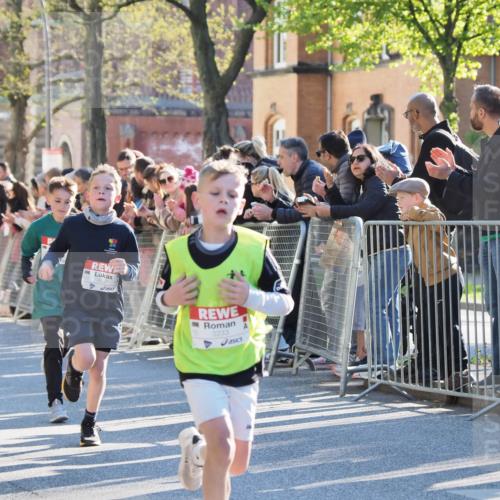 25.04.2025 - Das Zehntel MichiJ http://msf.ph/oto/7693489 26.04.2025 08:47:52 Laufen 2874, 3233 meine-sportfotos.de