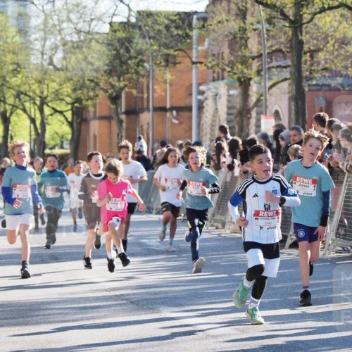 25.04.2025 - Das Zehntel MichiJ http://msf.ph/oto/7694122 26.04.2025 08:48:11 Laufen 3849 meine-sportfotos.de