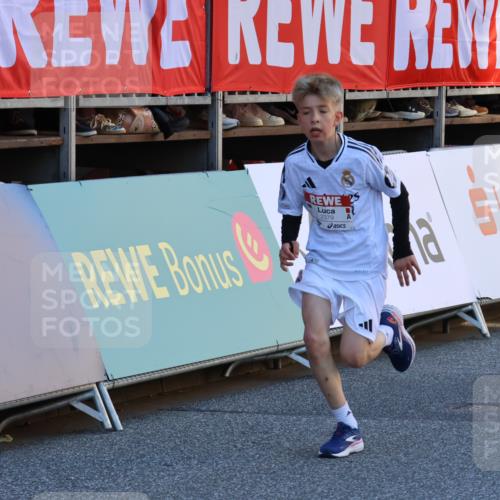 25.04.2025 - Das Zehntel Strokosch-Dieckow http://msf.ph/oto/7694595 26.04.2025 08:48:49 Ziel 2379, 2715, 3823 meine-sportfotos.de