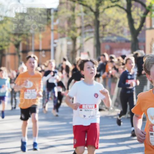 25.04.2025 - Das Zehntel MichiJ http://msf.ph/oto/7695044 26.04.2025 08:48:46 Laufen 3710, 3710 meine-sportfotos.de