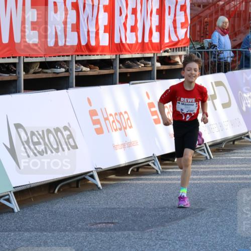 25.04.2025 - Das Zehntel Strokosch-Dieckow http://msf.ph/oto/7695281 26.04.2025 08:48:09 Ziel 3953 meine-sportfotos.de