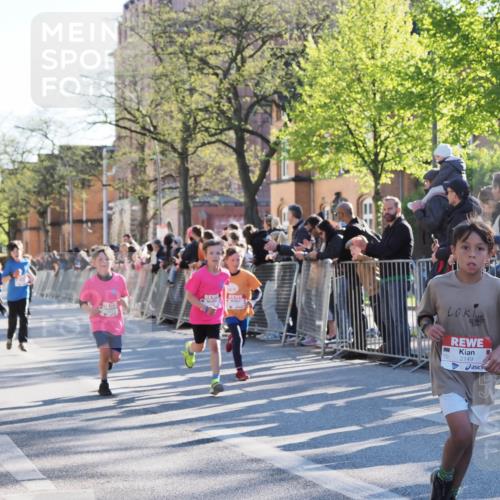 25.04.2025 - Das Zehntel MichiJ http://msf.ph/oto/7695581 26.04.2025 08:49:12 Laufen 2149 meine-sportfotos.de