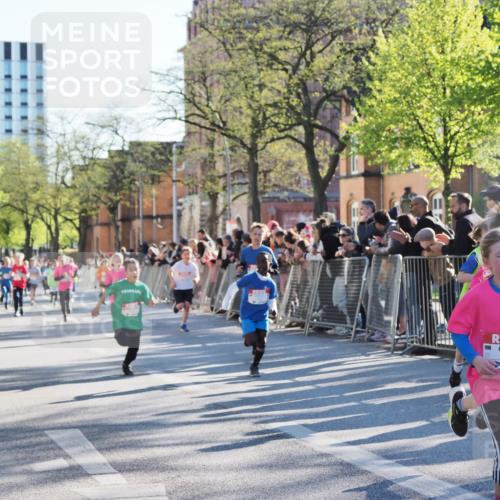 25.04.2025 - Das Zehntel MichiJ http://msf.ph/oto/7696176 26.04.2025 08:49:33 Laufen 3516 meine-sportfotos.de